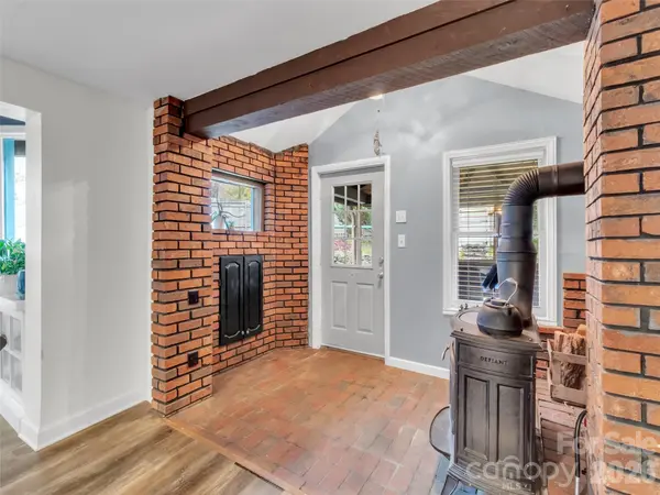 126 Arrowwood WAY, Canton, NC 28716
