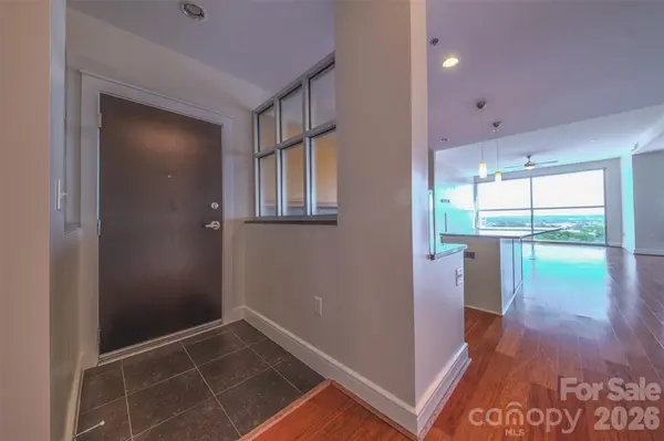333 W Trade ST #1602, Charlotte, NC 28202