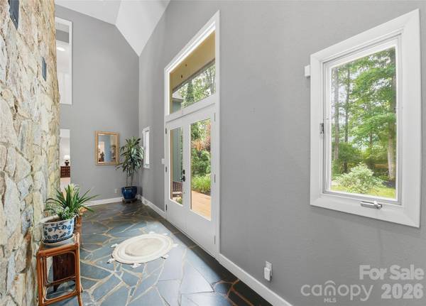 3091 US 441 HWY S, Sylva, NC 28779