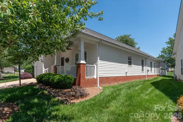1047 Curry WAY, Matthews, NC 28104