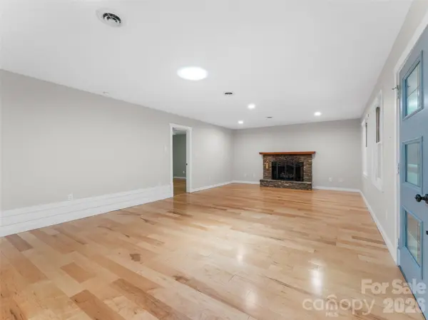 90 Cheestoonaya WAY, Brevard, NC 28712