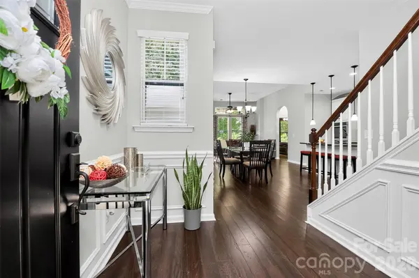 4540 Blackmuir Wood CIR, Charlotte, NC 28270