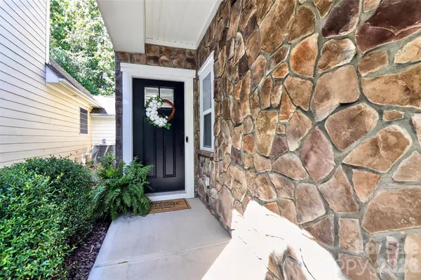 4540 Blackmuir Wood CIR, Charlotte, NC 28270