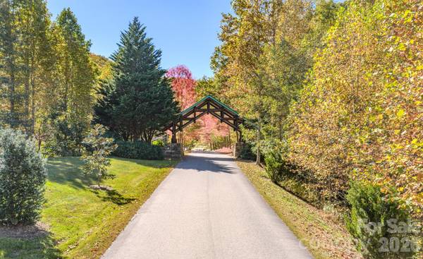 2488 Catawba Falls Pkwy, Black Mountain, NC 28711