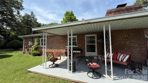172 Parkland DR, Forest City, NC 28043