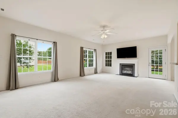 1220 Afternoon Sun RD, Matthews, NC 28104
