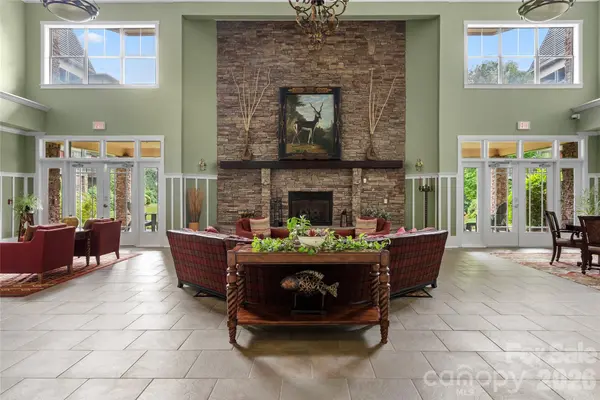 9 Kenilworth Knoll #108, Asheville, NC 28805