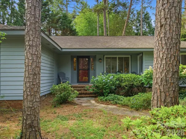 26 Honeysuckle Woods, Clover, SC 29710
