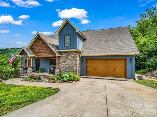 334 Willow Top LN, Lake Lure, NC 28746
