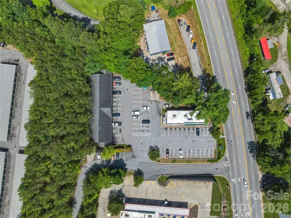 9 Fallen Spruce DR, Asheville, NC 28806