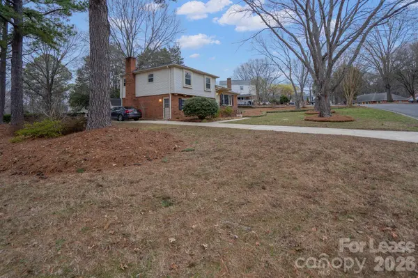10932 Osprey DR, Charlotte, NC 28226