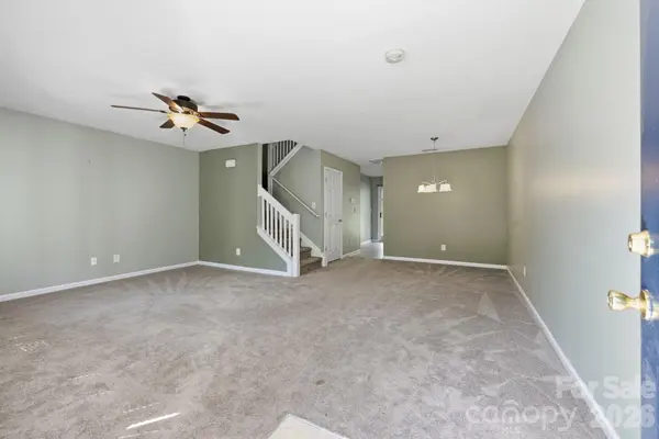 12368 Hennigan Place LN, Charlotte, NC 28214