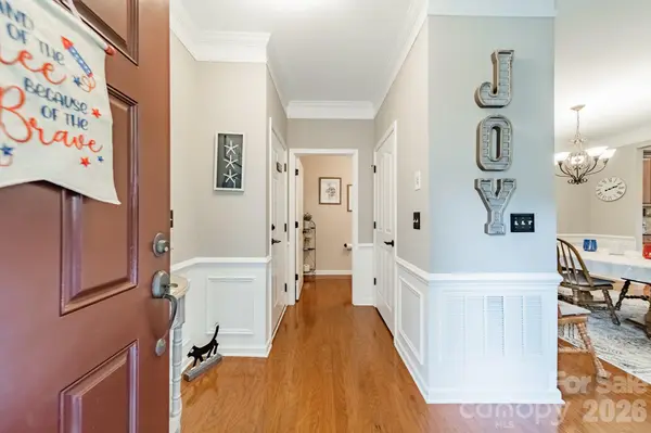 1064 Silver Gull DR, Tega Cay, SC 29708