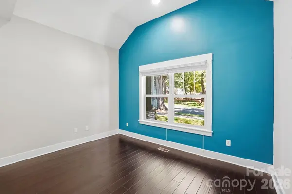 740 Seldon DR, Charlotte, NC 28216