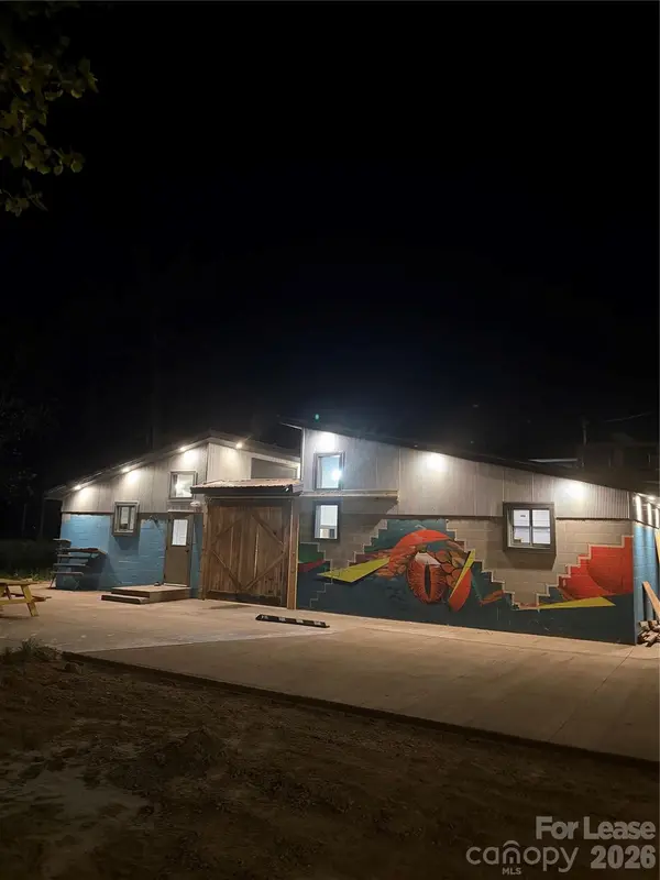 219 Amboy RD, Asheville, NC 28806