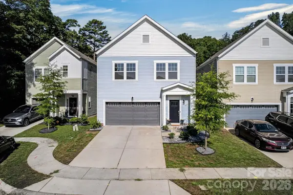 548 Kingsway CIR, Charlotte, NC 28214