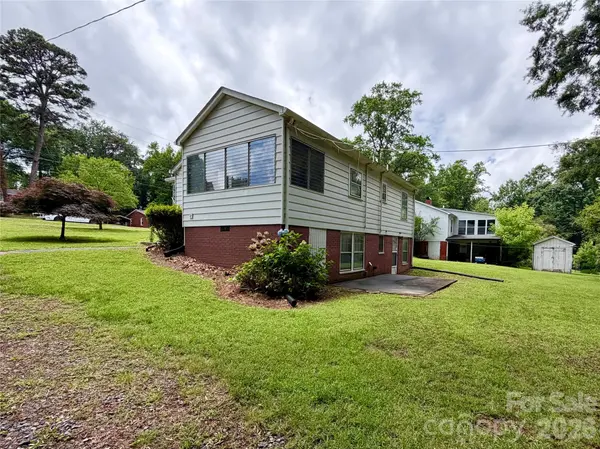 5057 Erickson RD, Charlotte, NC 28208