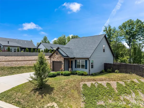 115 Water Leaf DR, Weaverville, NC 28787