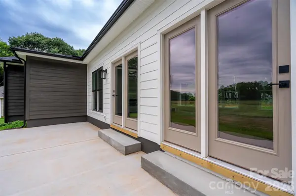 3008 Buffet LN, Monroe, NC 28110