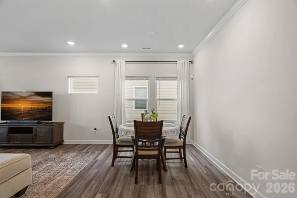 605 Cedar Knoll CIR, Pineville, NC 28134