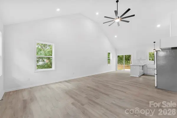 1618 Eaves RD, Shelby, NC 28152