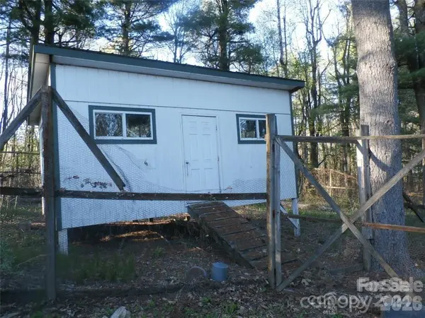 288 Firetower RD, Spruce Pine, NC 28777