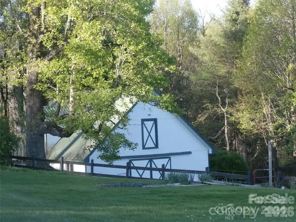 288 Firetower RD, Spruce Pine, NC 28777