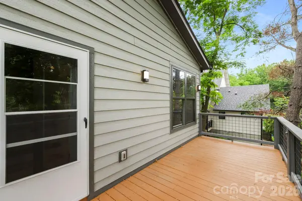 31 Lilac ST, Asheville, NC 28806