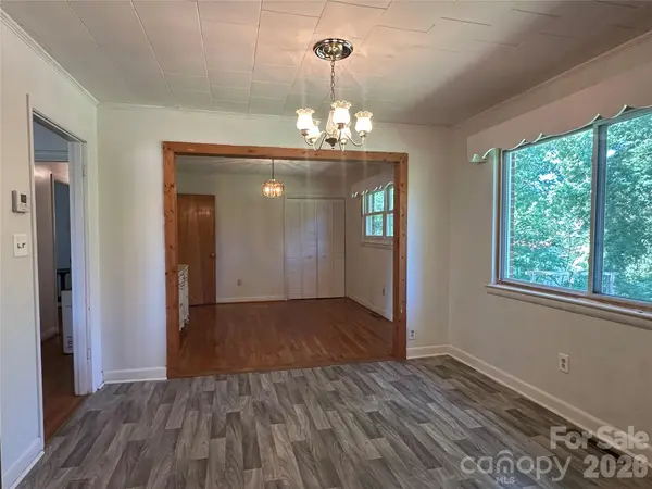 2939 Links DR, Granite Falls, NC 28630