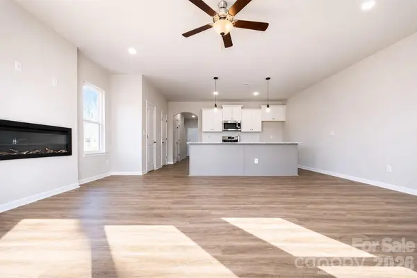 5909 Wallace AVE, Charlotte, NC 28227