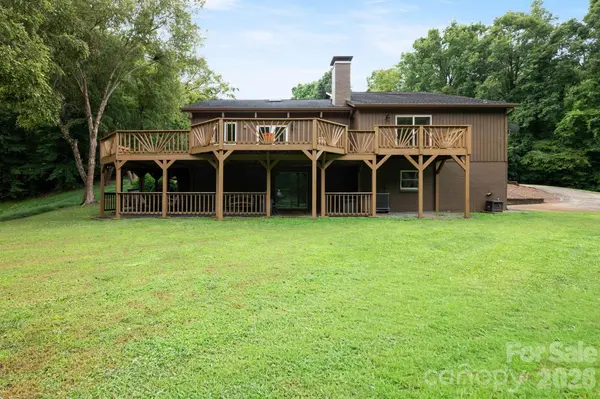 214 Fallingwood CIR, Gastonia, NC 28056