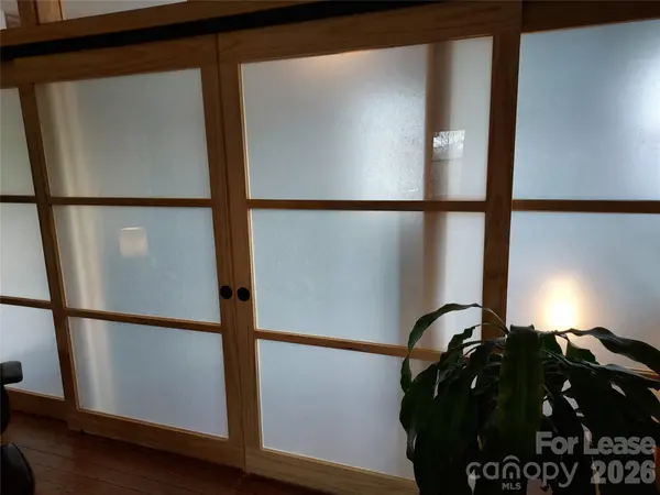 862 Haywood RD #5, Asheville, NC 28806
