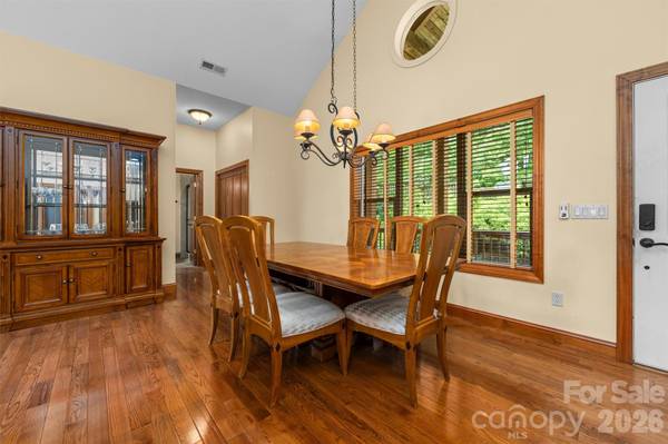 226 Sawgrass DR, Whittier, NC 28789