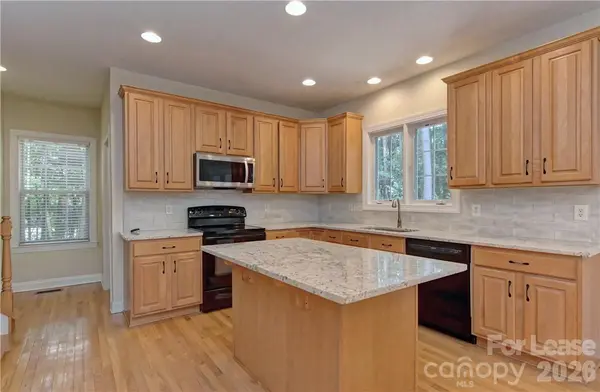 10496 Gunnison LN, Charlotte, NC 28277