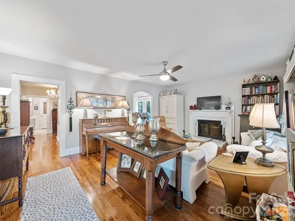44 Hemlock AVE, Spruce Pine, NC 28777
