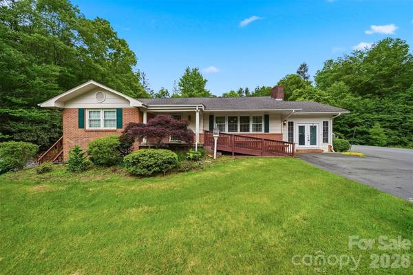 9121 NC 181 HWY, Newland, NC 28657