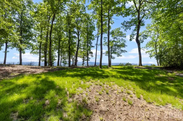 9999 Rocky Mountain RD, Lake Toxaway, NC 28747