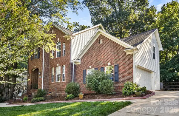 324 Brixham PL, Fort Mill, SC 29708