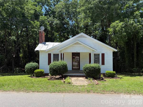 122 E Hargrave ST, Wadesboro, NC 28170