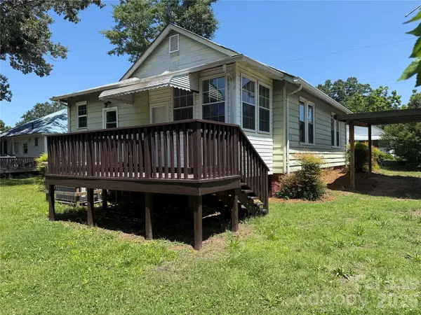 652 Cherry ST, Wadesboro, NC 28170