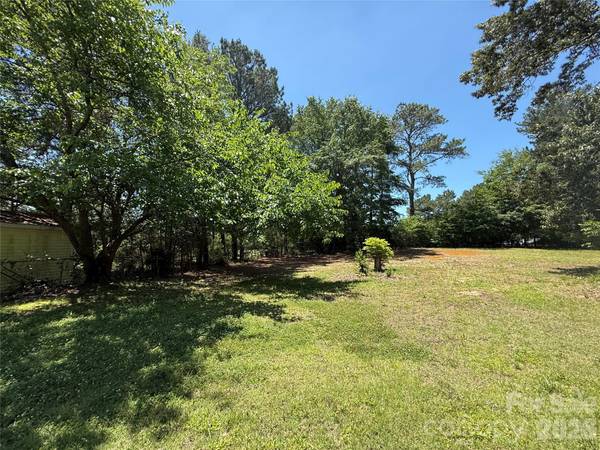 652 Cherry ST, Wadesboro, NC 28170