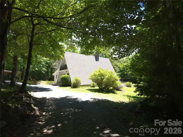 826 Shumont RD, Black Mountain, NC 28711