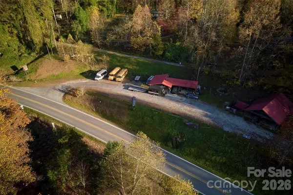 10811 Hwy 19 W HWY W, Bryson City, NC 28713