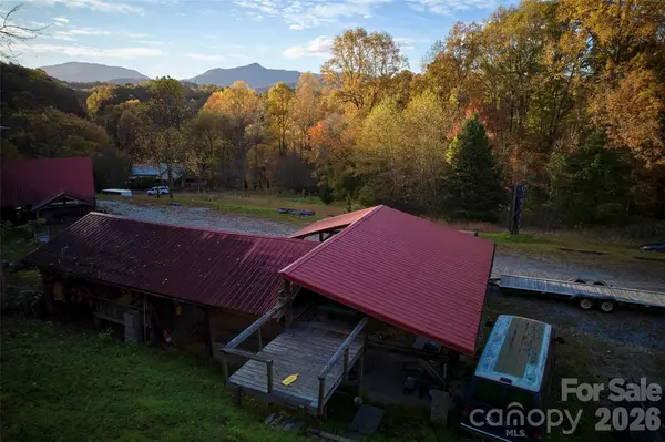 10811 Hwy 19 W HWY W, Bryson City, NC 28713