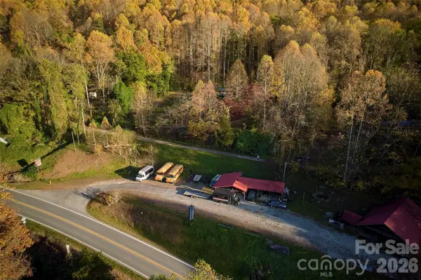 10811 Hwy 19 W HWY W, Bryson City, NC 28713