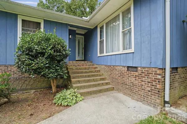 214 Griffin LN, Marshville, NC 28103