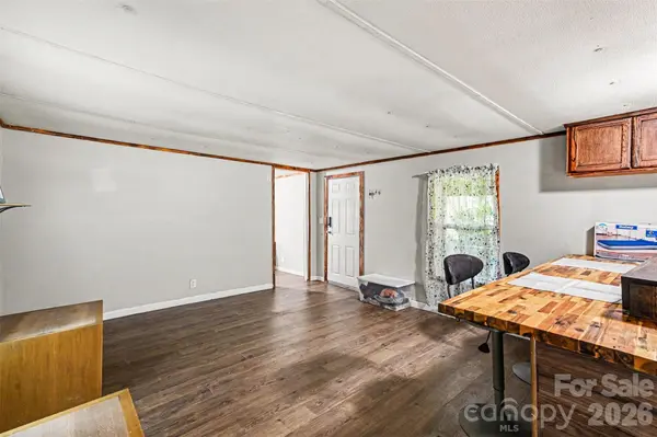 111 Oak Brook DR, Mooresville, NC 28115