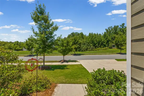 10295 October Glory WAY, Charlotte, NC 28215