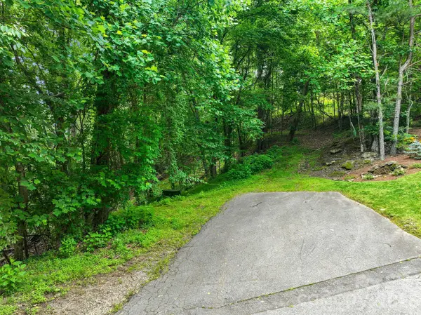 9999 Glen Eagles LN #177 & 178, Mills River, NC 28759