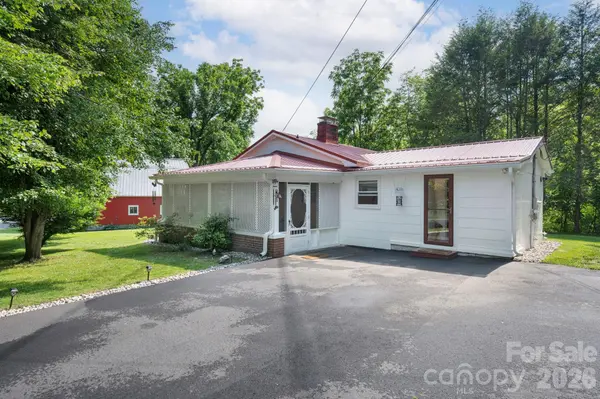 2896 Old Mars Hill HWY, Weaverville, NC 28787